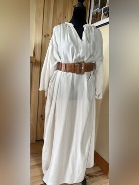 White Long Sleeve Pomandere Maxi Dress